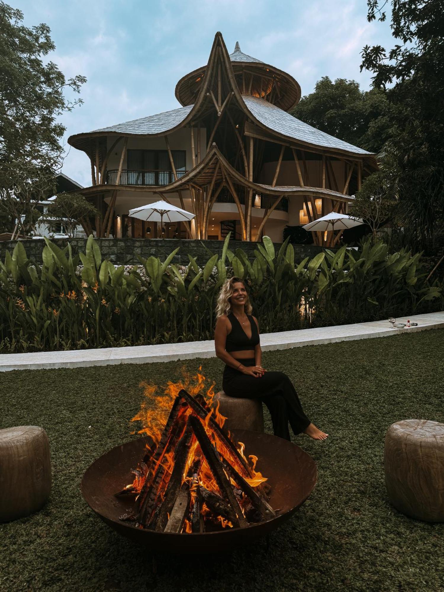Ahura Luxury Villas Ocean View Bingin, Uluwatu Exterior photo